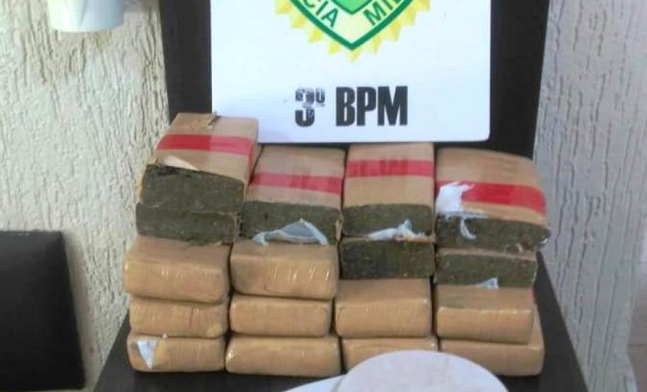 PM apreende mais de 10 quilos de maconha e 11 pés da mesma substância, no Sudoeste do estado  COM FOTO