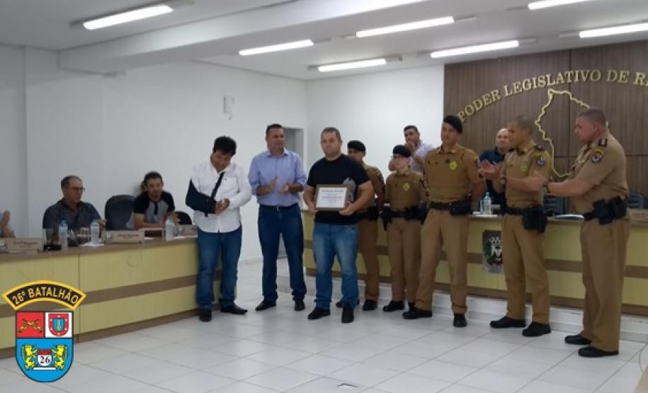 Câmara Municipal de Reserva homenageia policiais militares por desempenho de suas atividades na cidade