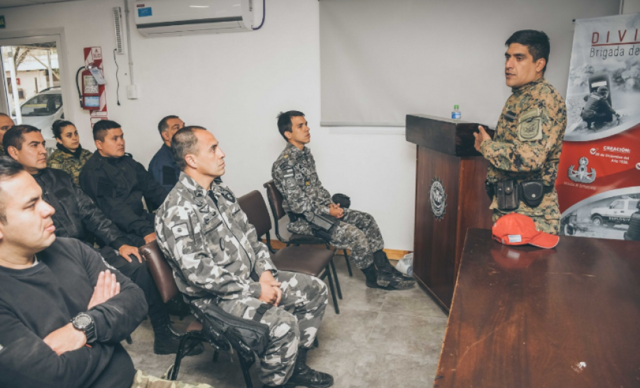 Integrante do Esquadrão Antibombas do PR participa do Curso de Reconhecimento, Tratamento e Destino Final de Artefatos Explosivos Regulamentares na Argentina