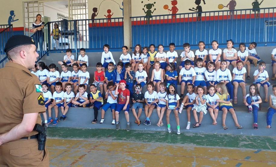 Batalhão da PM entrega 6,5 mil brinquedos no Sudoeste do estado