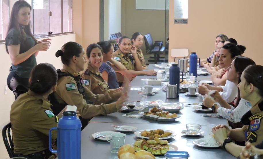 Batalhão da PM de Toledo (PR) promove evento de conscientização à prevenção do câncer de mama
