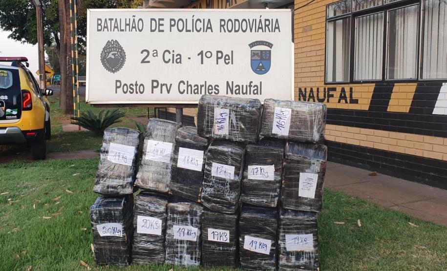 Abordagem do BPRv resulta em quase 300 quilos de maconha apreendidos em Sertaneja (PR)