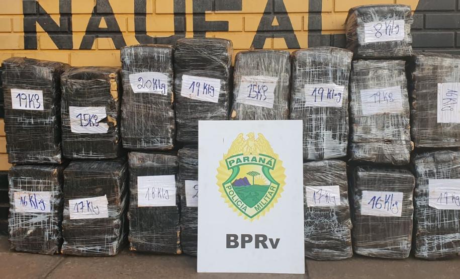 Abordagem do BPRv resulta em quase 300 quilos de maconha apreendidos em Sertaneja (PR)