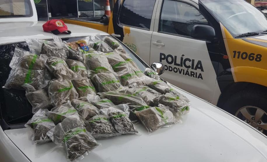 BPRv apreende 14,2 quilos de maconha na PR 180, em Cascavel
