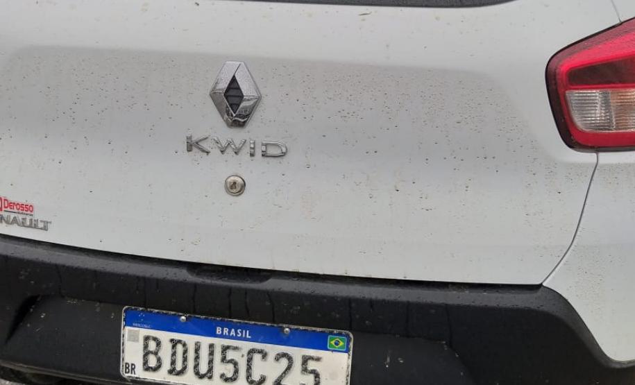 PM desmantela barracão de desmanche de carros roubados em Mandirituba, na RMC