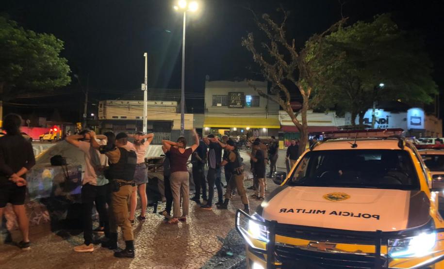 Mais de 900 pessoas são abordadas e 14 acabam encaminhadas durante a Operação Todos Por Um