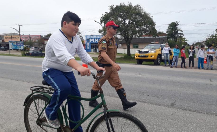 BPRv participa do projeto Escolas Lindeiras no Litoraldo estado