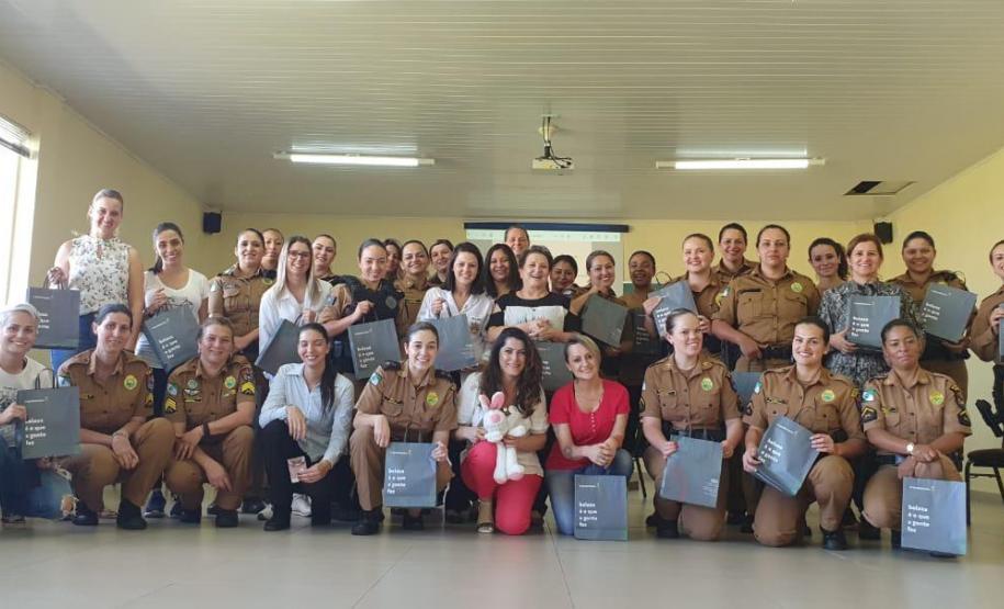 Palestra de conscientização ao câncer de mama é realizado na sede do 17° Batalhão em São José dos Pinhais (RMC)