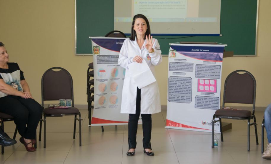 Palestra de conscientização ao câncer de mama é realizado na sede do 17° Batalhão em São José dos Pinhais (RMC)
