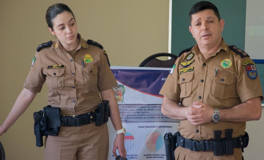 Palestra de conscientização ao câncer de mama é realizado na sede do 17° Batalhão em São José dos Pinhais (RMC)
