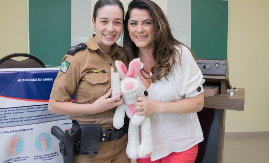 Palestra de conscientização ao câncer de mama é realizado na sede do 17° Batalhão em São José dos Pinhais (RMC)