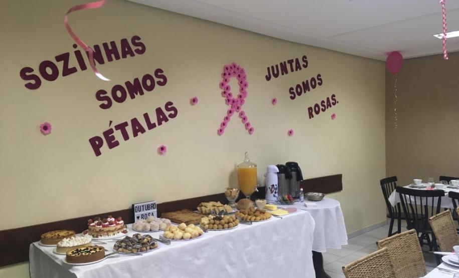 Policiais femininas participam de palestra sobre câncer na sede do Batalhão em Palmeira (PR)