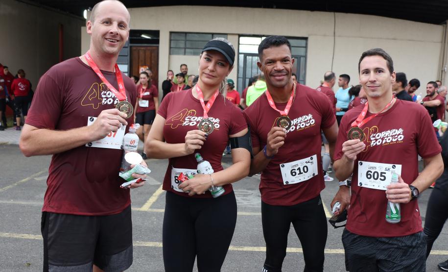 Mais de 1,3 mil atletas participam da 4ª Corrida do Fogo em Curitiba
