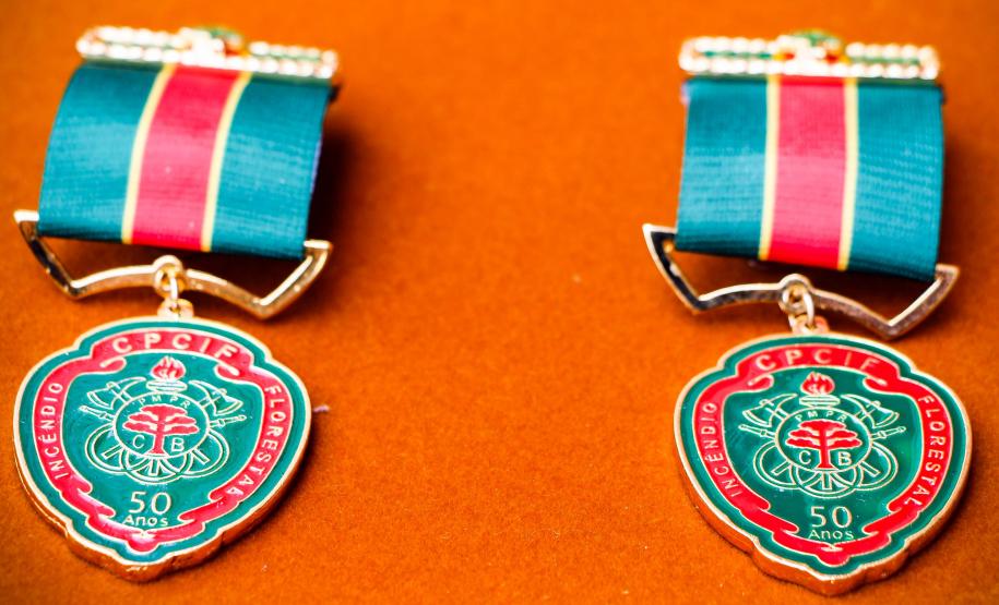 Corpo de Bombeiros do Paraná comemora 107 anos com entrega de medalhas e homenagens em Curitiba, na Capital do estado