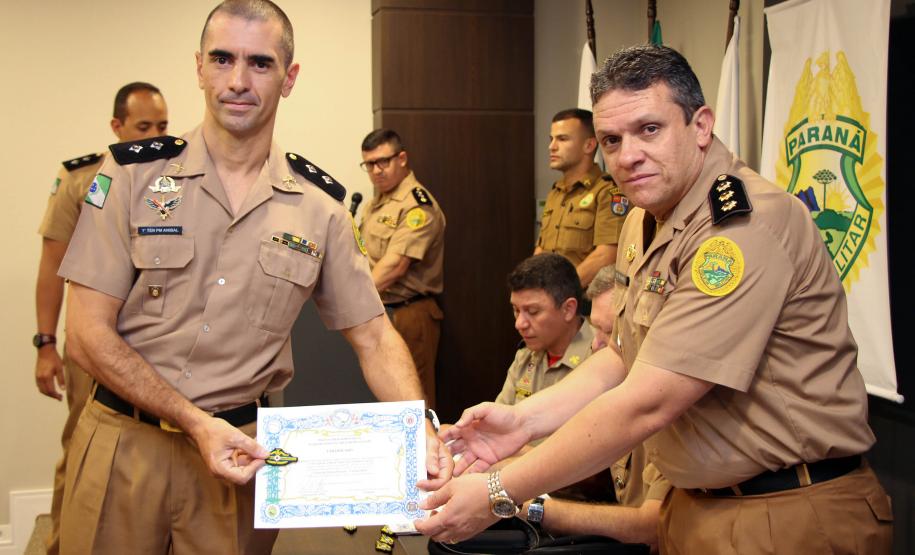 PM forma 24 oficiais no Curso de Defesa Pessoal 2019 em Curitiba