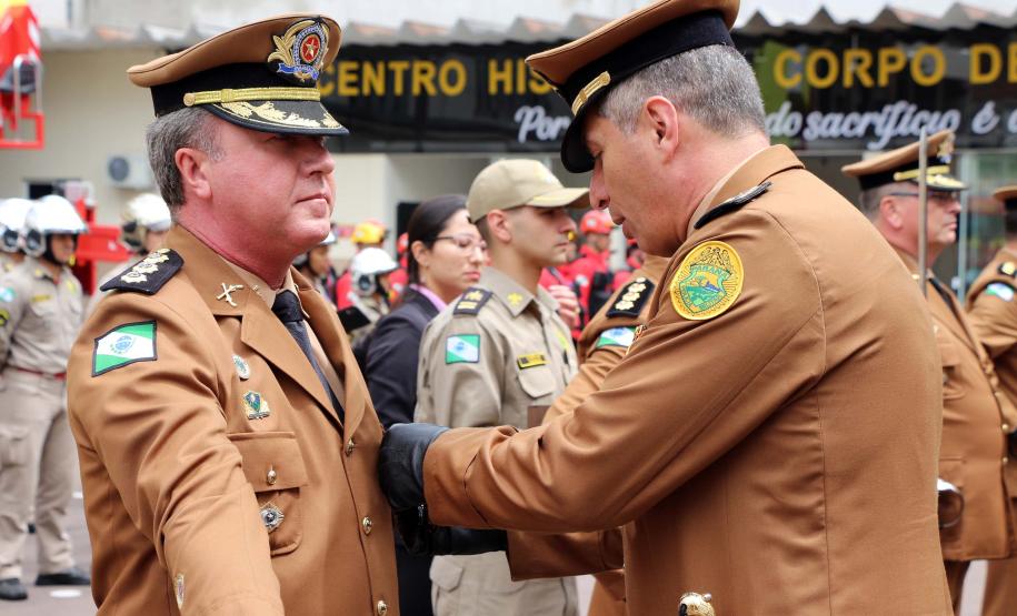Corpo de Bombeiros do Paraná comemora 107 anos com entrega de medalhas e homenagens em Curitiba, na Capital do estado