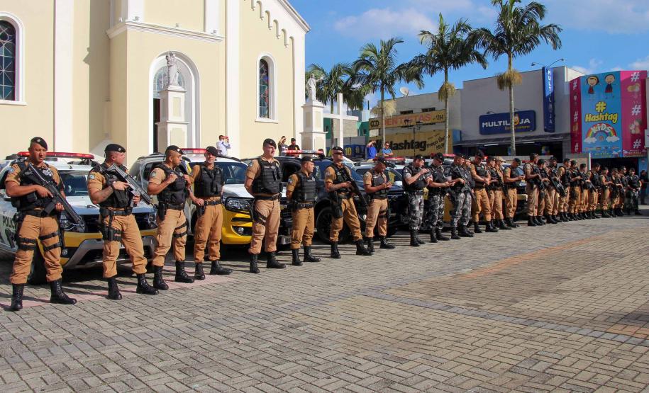 Força-tarefa do projeto Em Frente Brasil mobiliza 150 policiais para operação em São José dos Pinhais (PR)