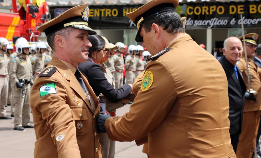 Corpo de Bombeiros do Paraná comemora 107 anos com entrega de medalhas e homenagens em Curitiba, na Capital do estado