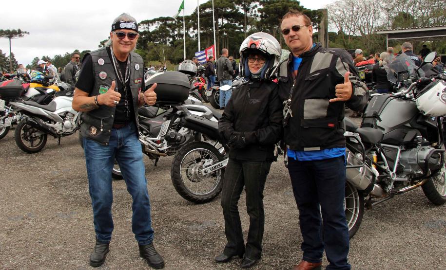 Em alusão ao 9º aniversário, BOPE promove o 3º Passeio Motociclístico e reúne mais de 500 participantes em São José dos Pinhais (RMC)