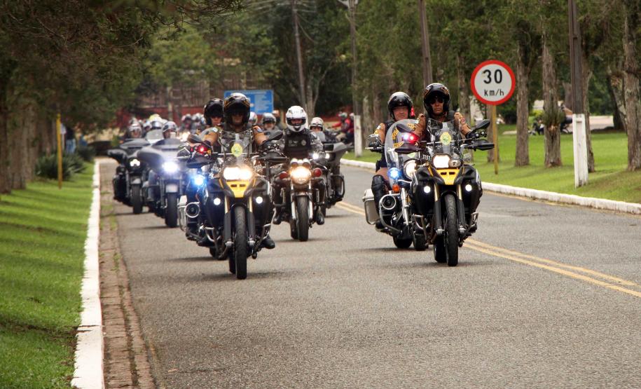 Em alusão ao 9º aniversário, BOPE promove o 3º Passeio Motociclístico e reúne mais de 500 participantes em São José dos Pinhais (RMC)