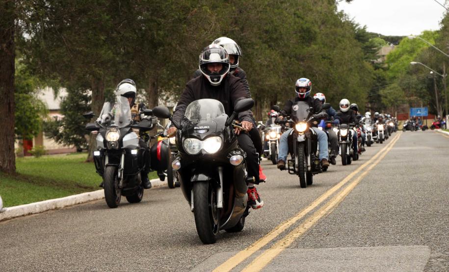 Em alusão ao 9º aniversário, BOPE promove o 3º Passeio Motociclístico e reúne mais de 500 participantes em São José dos Pinhais (RMC)