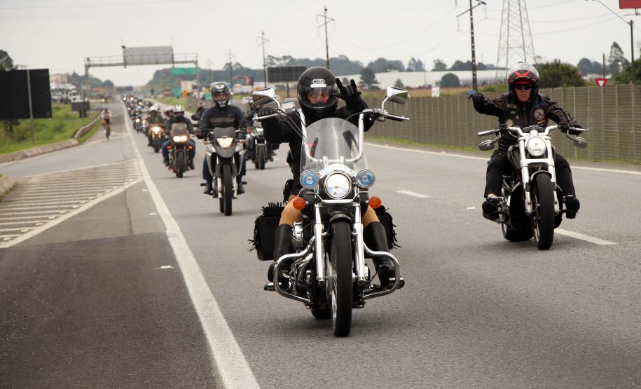 Em alusão ao 9º aniversário, BOPE promove o 3º Passeio Motociclístico e reúne mais de 500 participantes em São José dos Pinhais (RMC)