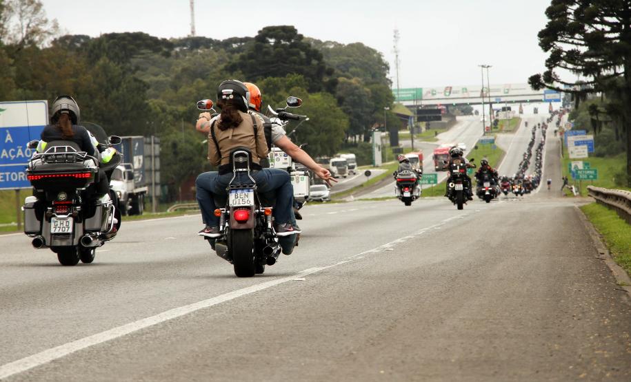 Em alusão ao 9º aniversário, BOPE promove o 3º Passeio Motociclístico e reúne mais de 500 participantes em São José dos Pinhais (RMC)