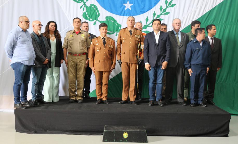 BPMOA recebe novo comandante em solenidade conduzida no aeroporto Bacacheri, em Curitiba