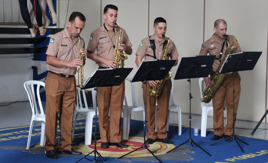 BPMOA recebe novo comandante em solenidade conduzida no aeroporto Bacacheri, em Curitiba