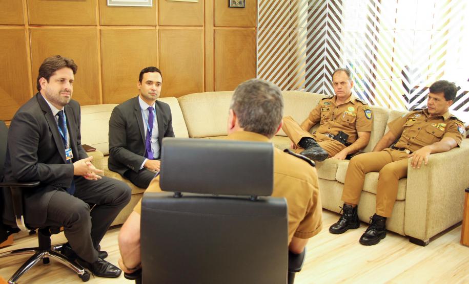 Representante da Caixa visita Quartel do Comando-Geral e agradece empenho da Corporação após desfecho de roubo a banco