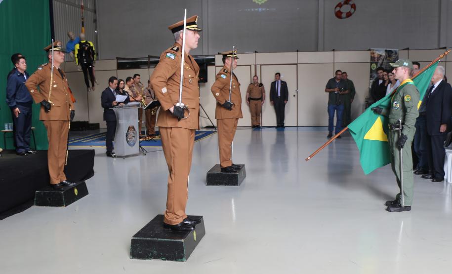 BPMOA recebe novo comandante em solenidade conduzida no aeroporto Bacacheri, em Curitiba