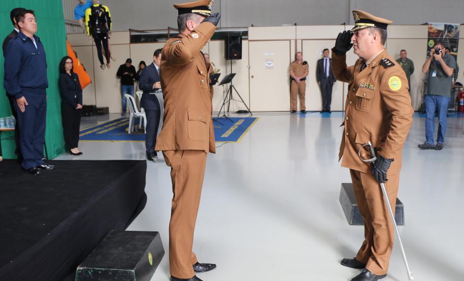 BPMOA recebe novo comandante em solenidade conduzida no aeroporto Bacacheri, em Curitiba