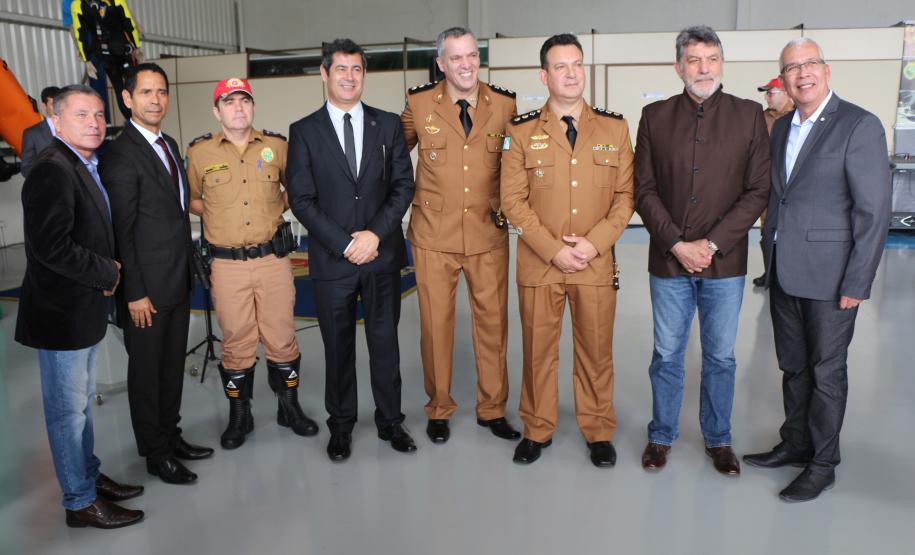 BPMOA recebe novo comandante em solenidade conduzida no aeroporto Bacacheri, em Curitiba