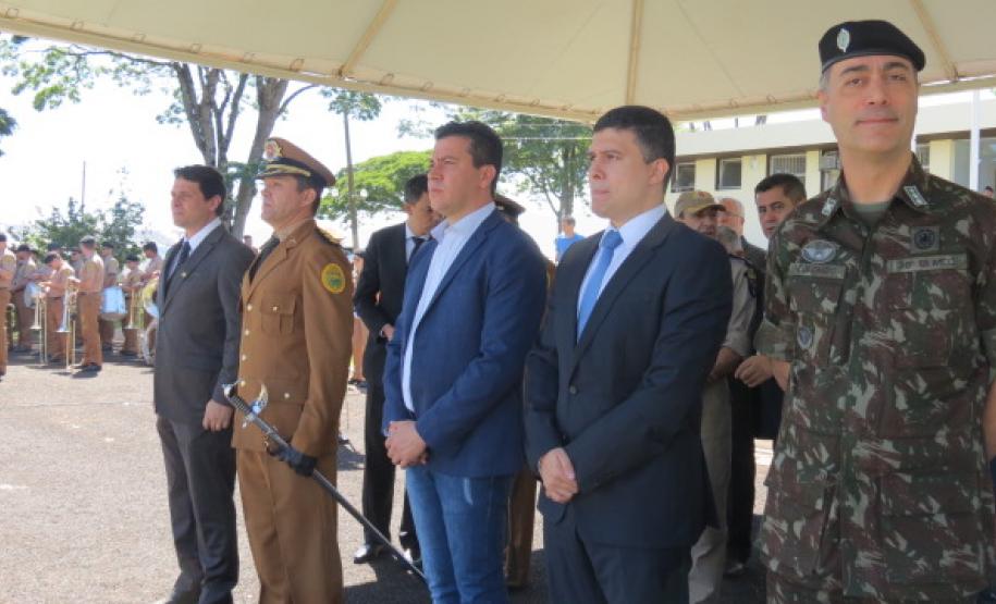 Evento alusivo ao 42º aniversário do 10º BPM reúne ex-comandantes da unidade em sua sede, em Apucarana (PR)