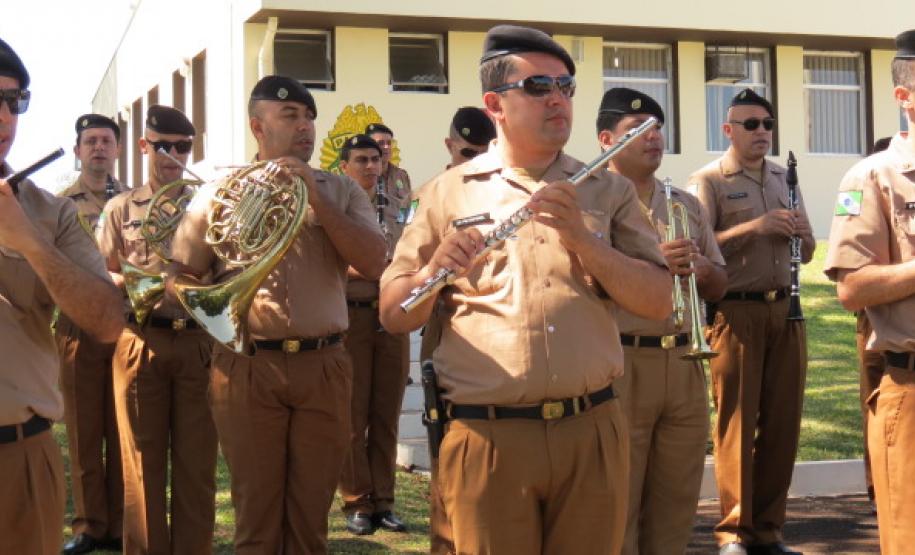 Evento alusivo ao 42º aniversário do 10º BPM reúne ex-comandantes da unidade em sua sede, em Apucarana (PR)