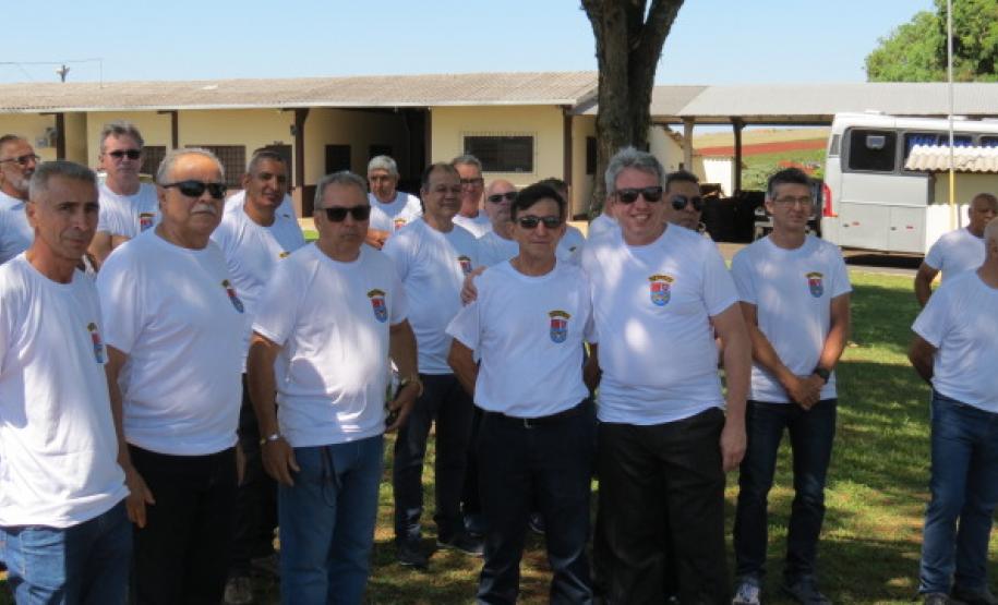 Evento alusivo ao 42º aniversário do 10º BPM reúne ex-comandantes da unidade em sua sede, em Apucarana (PR)