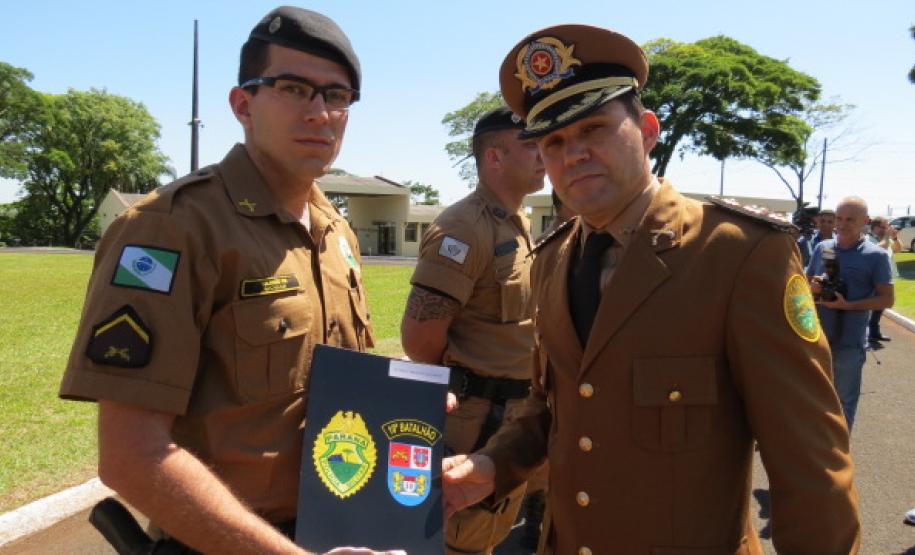 Evento alusivo ao 42º aniversário do 10º BPM reúne ex-comandantes da unidade em sua sede, em Apucarana (PR)