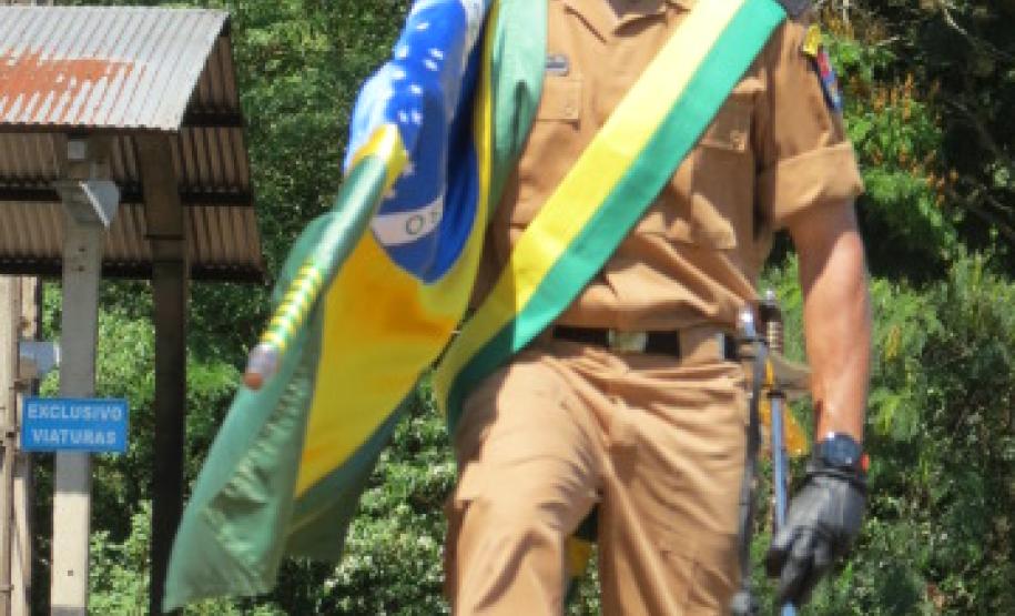 Evento alusivo ao 42º aniversário do 10º BPM reúne ex-comandantes da unidade em sua sede, em Apucarana (PR)