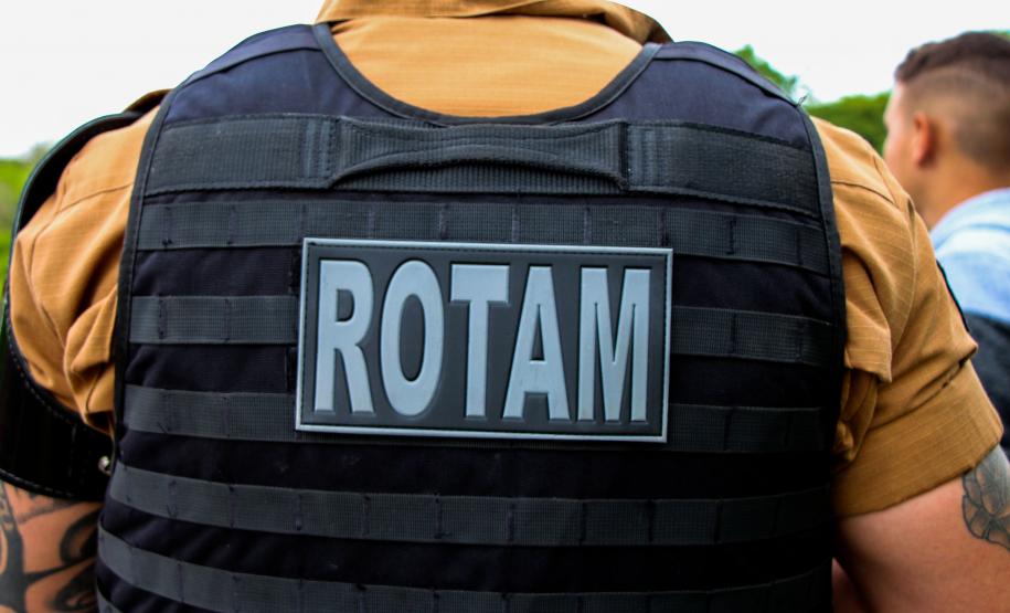 Mais de 240 policiais militares estão atuando na 2ª fase da Operação Todos Por um no bairro Cidade Industrial de Curitiba (CIC)