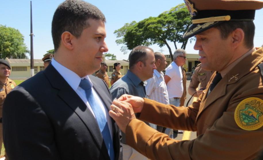 Evento alusivo ao 42º aniversário do 10º BPM reúne ex-comandantes da unidade em sua sede, em Apucarana (PR)