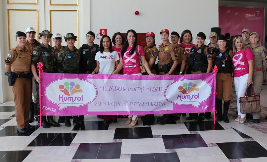 Polícia Militar e Corpo de Bombeiros participam de cerimônia de abertura do Paraná Rosa em Curitiba