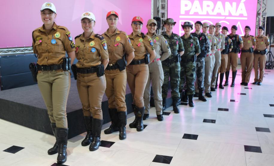 Polícia Militar e Corpo de Bombeiros participam de cerimônia de abertura do Paraná Rosa em Curitiba