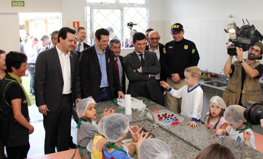 Agenda do ministro Sérgio Moro é acompanhada pelo Comando-Geral da PM, em São José dos Pinhais