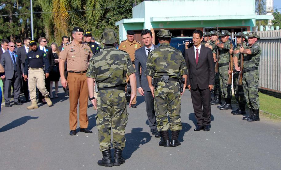 Agenda do ministro Sérgio Moro é acompanhada pelo Comando-Geral da PM, em São José dos Pinhais