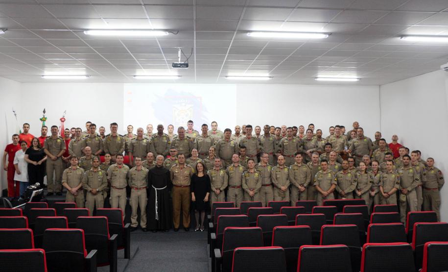Corpo de Bombeiros inicia as comemorações aos 107 anos da Corporação com culto ecumênico de Ação de Graças em Curitiba