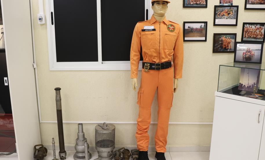 Corpo de Bombeiros inaugura o Centro Histórico e promove encontro da Velha Guarda em comemoração aos 107 anos da Corporação