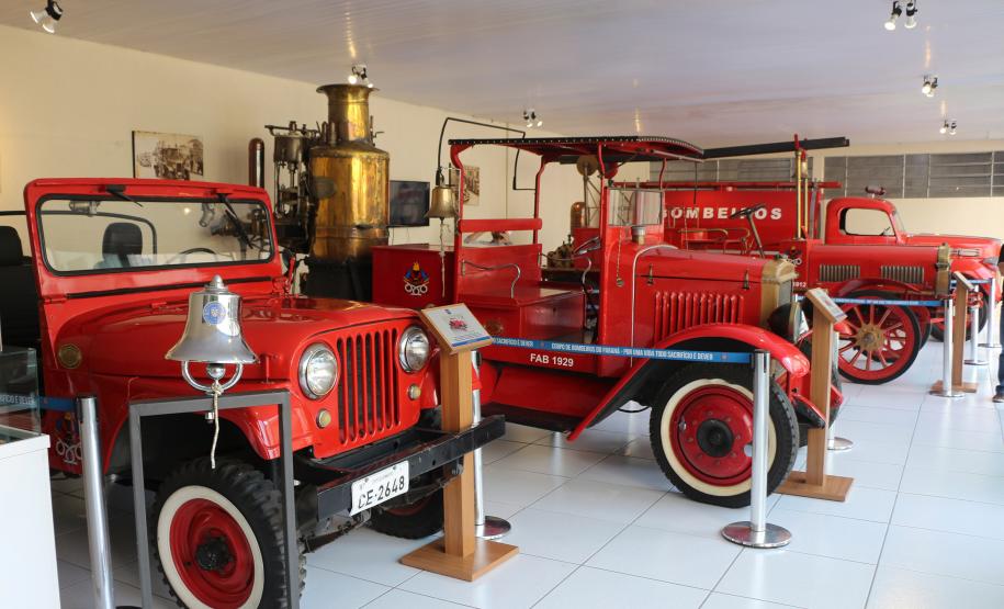 Corpo de Bombeiros inaugura o Centro Histórico e promove encontro da Velha Guarda em comemoração aos 107 anos da Corporação