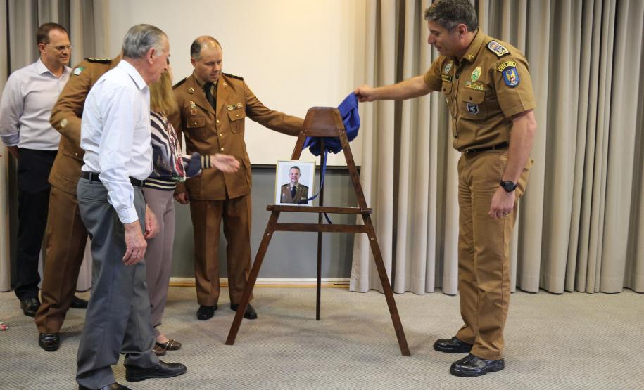 Diretoria de Desenvolvimento Tecnológico e Qualidade recebe novo chefe durante solenidade em Curitiba
