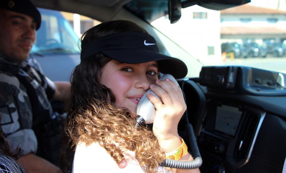 Dia das Crianças da PM no Quartel do Comando-Geral leva alegria, brincadeiras e brindes para 700 crianças