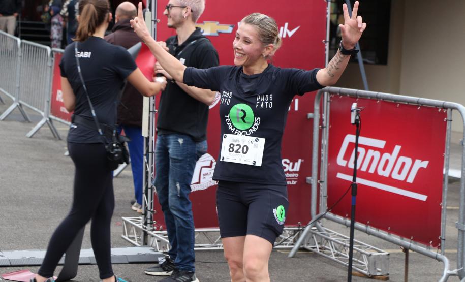 Mais de 1,3 mil atletas participam da 4ª Corrida do Fogo em Curitiba